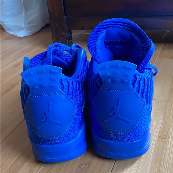 These are air Jordan 4 hyper royal main image 4